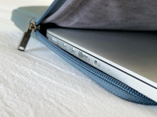 13" Laptop Sleeve with Zipper